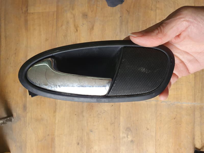 Poignee interieur arriere gauche SEAT ALTEA PHASE 1 Essence - 1