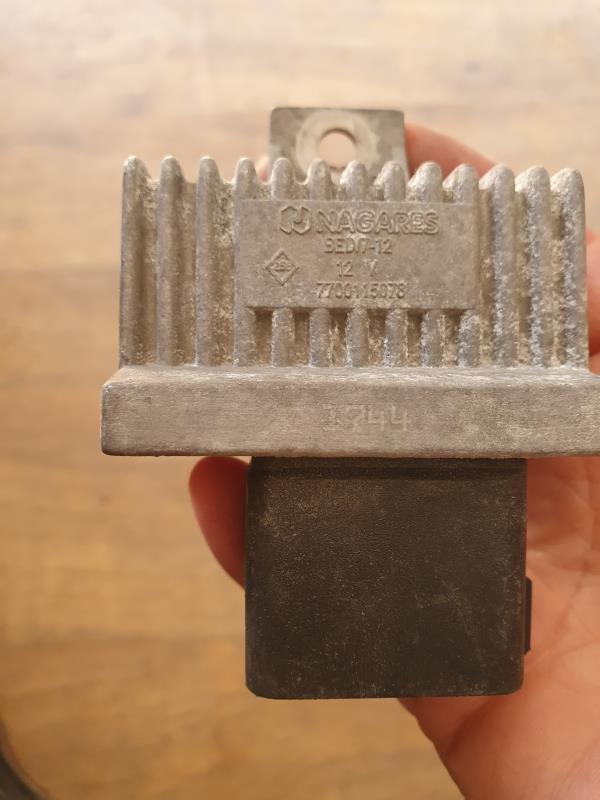 Relais de prechauffage RENAULT CLIO 4  - 1
