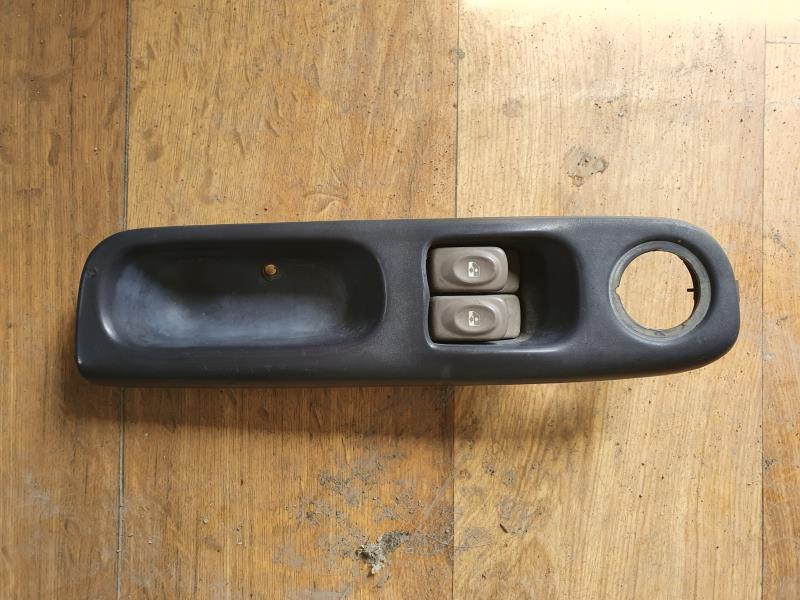 Interrupteur de leve vitre RENAULT TWINGO 1 Essence - 1