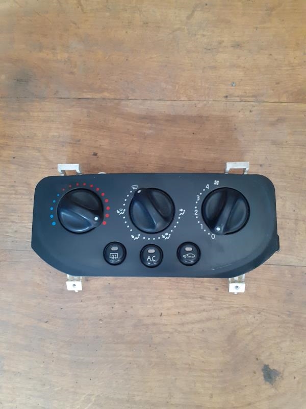Commande chauffage RENAULT CLIO 2 PHASE 1 Essence - 1