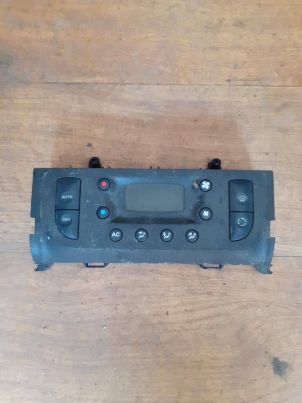 Commande chauffage RENAULT CLIO 2 PHASE 2 Essence - 1