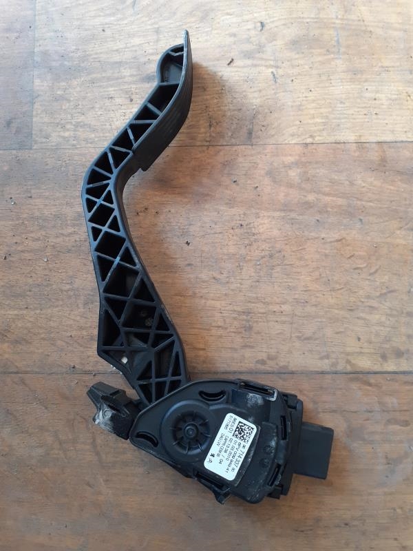 Pedale d'accelerateur PEUGEOT 207 PHASE 1 Essence - 1