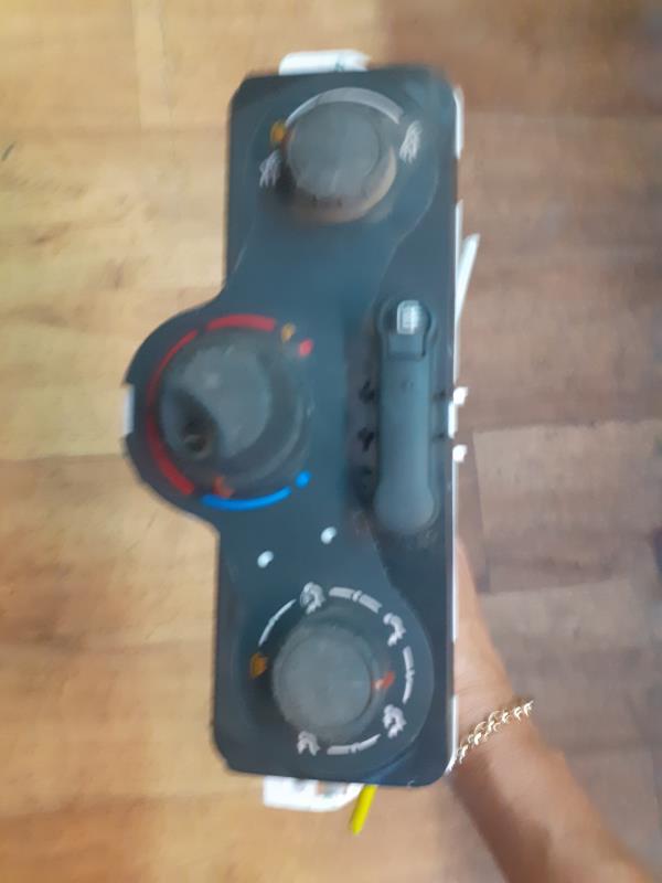 Commande chauffage RENAULT CLIO 3 PHASE 2 BREAK Essence - 1