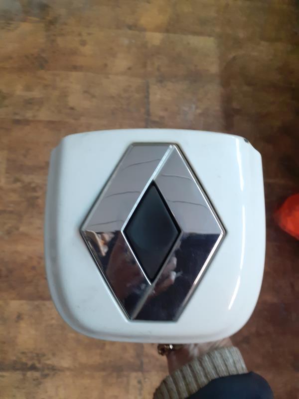 Poignee porte coffre RENAULT CLIO 2 PHASE 2 Diesel - 1