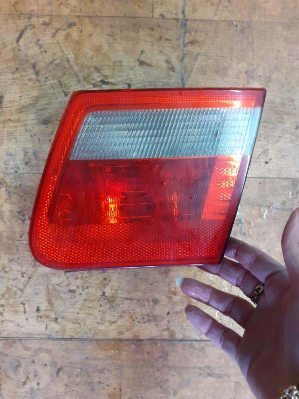 Feu arriere secondaire droit (feux) BMW SERIE 3 E46 TOURING PHASE 1 BREAK Diesel - 1