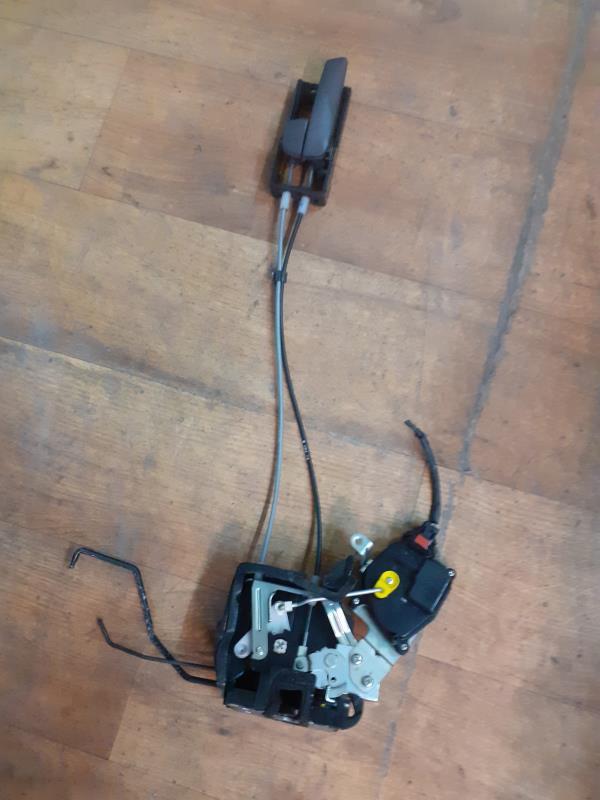 Serrure avant gauche KIA RIO 2 PHASE 1 Diesel - 1