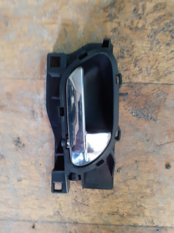 Poignee interieur avant droit CITROEN C4 1 PHASE 1 COUPE Diesel - 1
