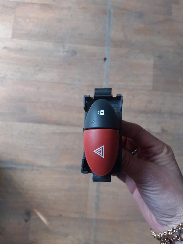 Bouton de warning RENAULT TWINGO 2  - 1