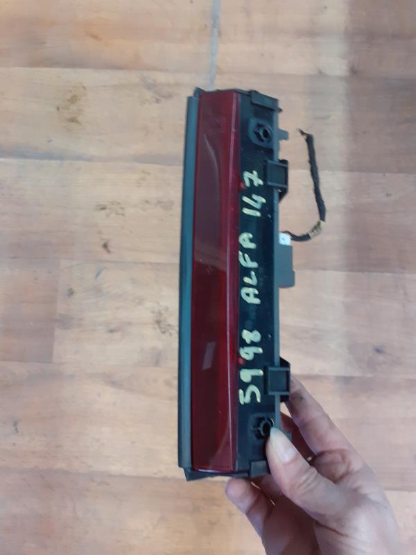 Feu arriere stop central ALFA ROMEO 147 PHASE 1 Diesel - 1