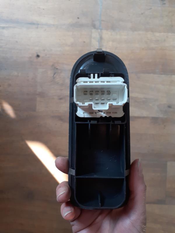 Interrupteur de leve vitre RENAULT CLIO 3 PHASE 2 BREAK Diesel - 1