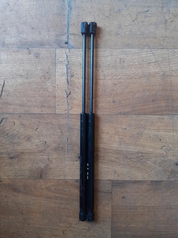 Verin de coffre FIAT PUNTO 2 PHASE 1 Essence - 1