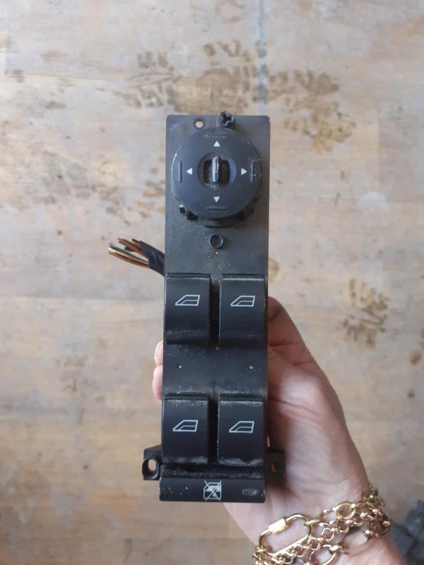 Interrupteur de leve vitre FORD FOCUS 2 PHASE 1 Diesel - 1