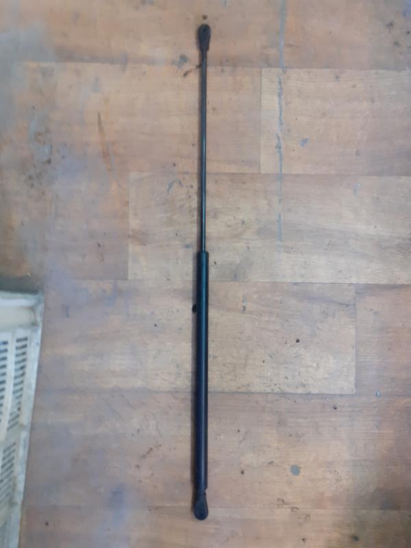 Verin de capot AUDI A4 1  - 1