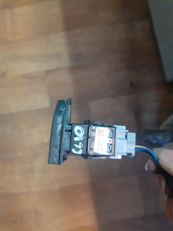 Bouton/Interrupteur RENAULT CLIO 4  - 1