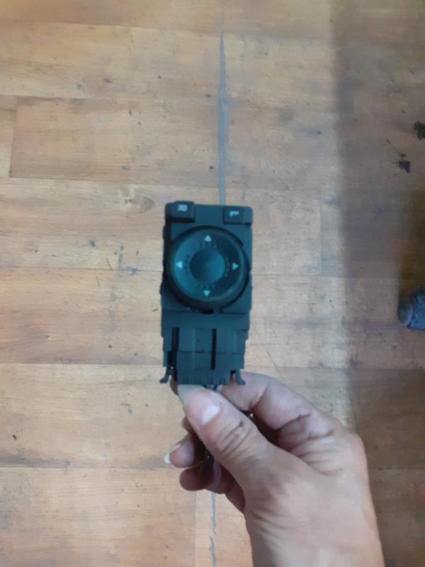 Commande retroviseurs VOLKSWAGEN PASSAT 4 PHASE 1 Diesel - 1