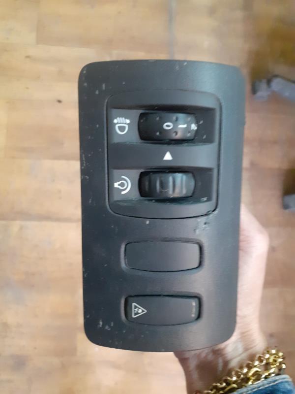 Commande de phare RENAULT CLIO 3 PHASE 2 BREAK Diesel - 1