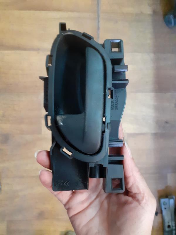 Poignee interieur avant gauche CITROEN C3 2 PHASE 2 Essence - 1