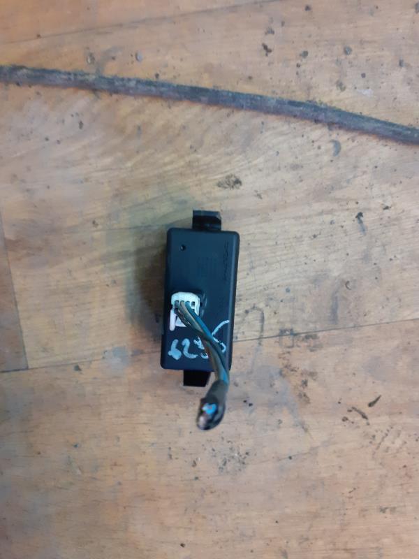 Bouton de warning RENAULT CLIO 3 PHASE 1  - 1