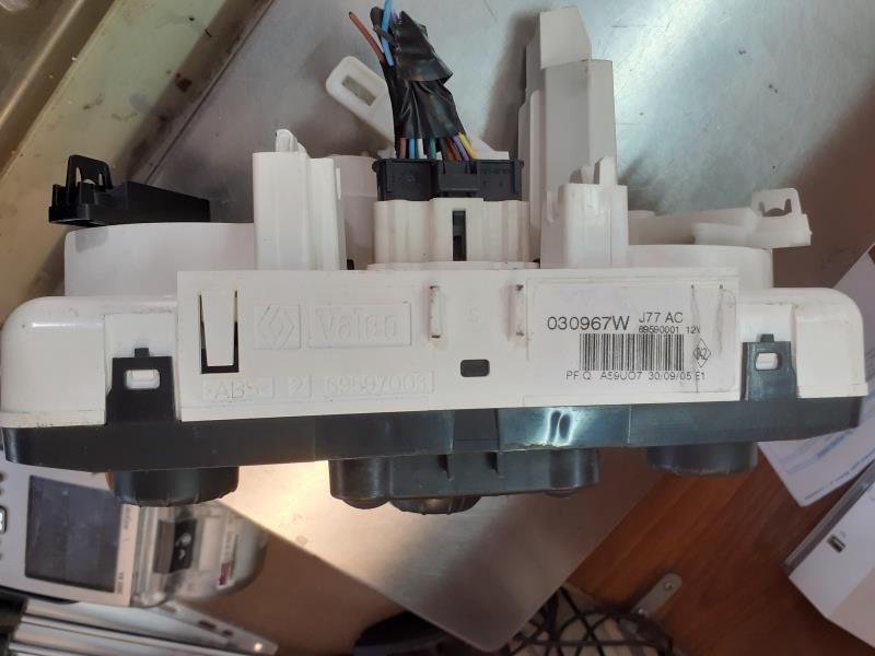 Commande chauffage RENAULT CLIO 3 PHASE 1 Essence - 1