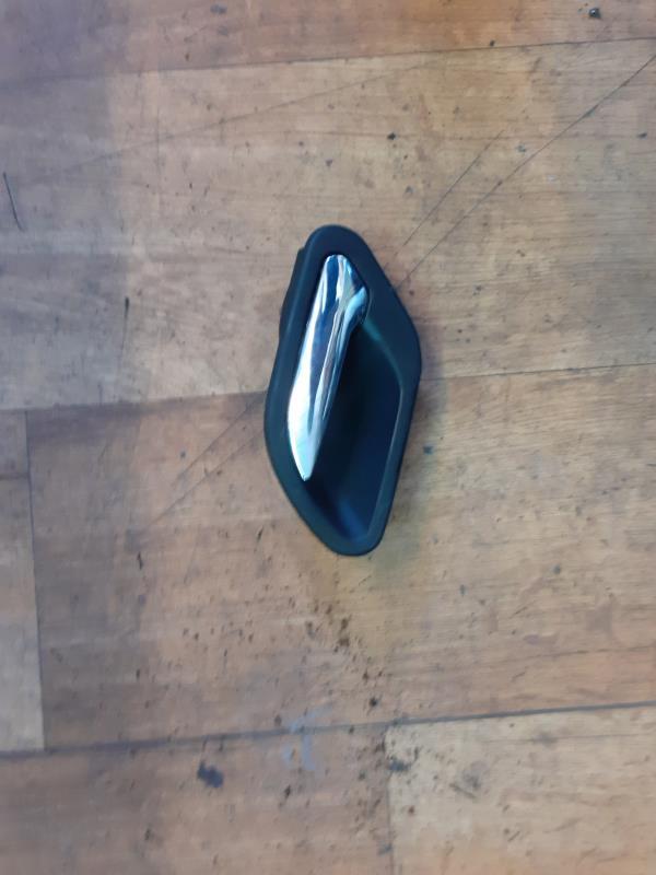 Poignee interieur avant gauche BMW SERIE 5 E39 PHASE 2 Essence - 1