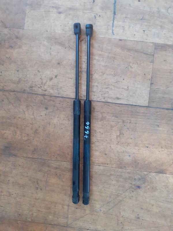 Verin de coffre SUZUKI SWIFT 3 Diesel - 1
