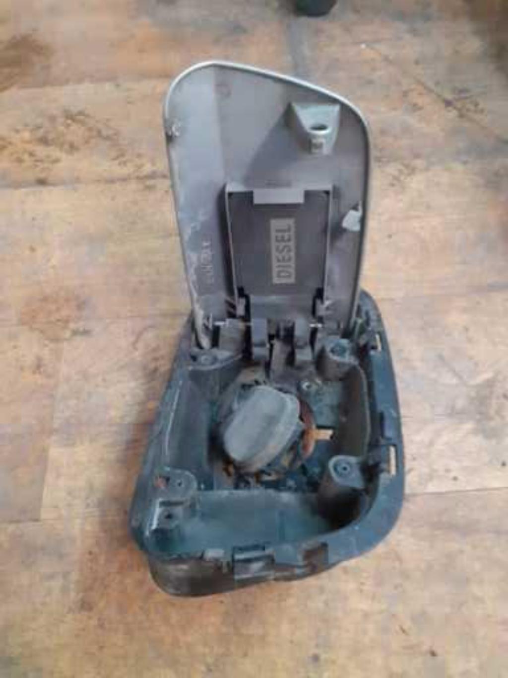 Trappe d'essence RENAULT LAGUNA 2 PHASE 1 Diesel - 1