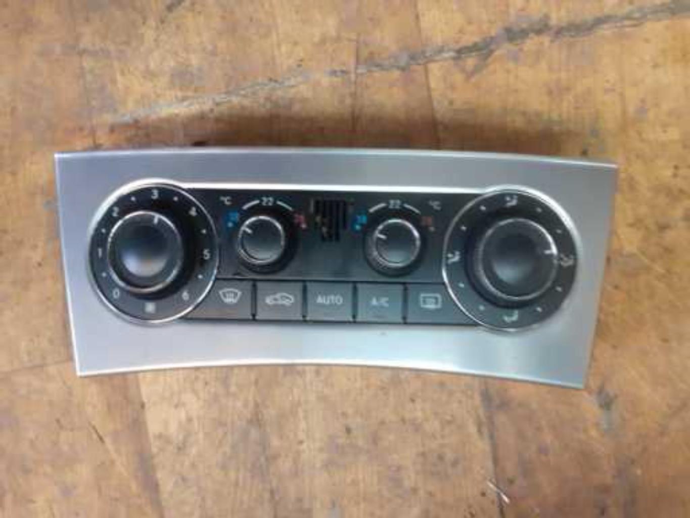 Commande chauffage MERCEDES CLASSE C 203 COUPE SPORT PHASE 2 Diesel - 1