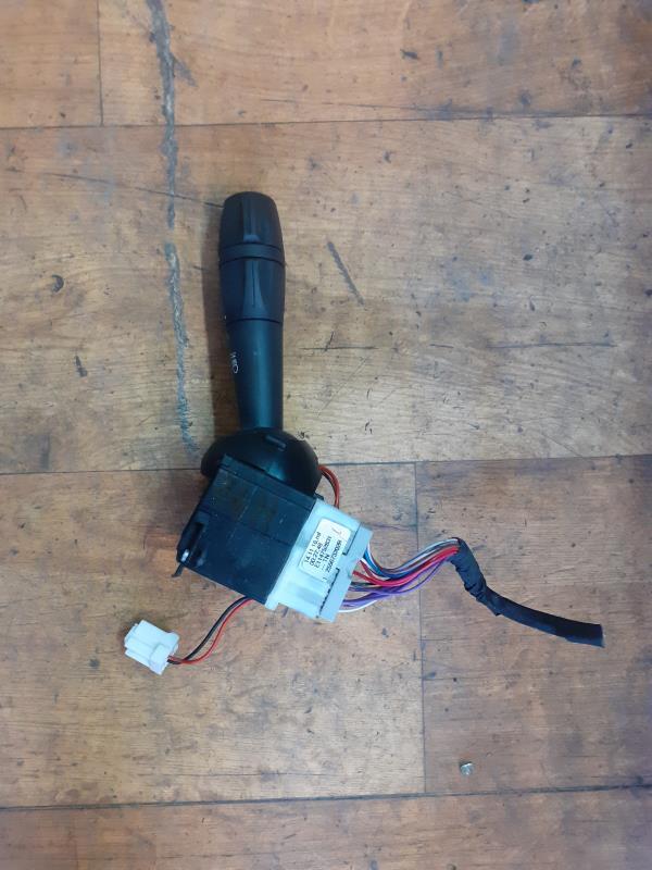 Commodo phare RENAULT CLIO 4 PHASE 2 Essence - 1