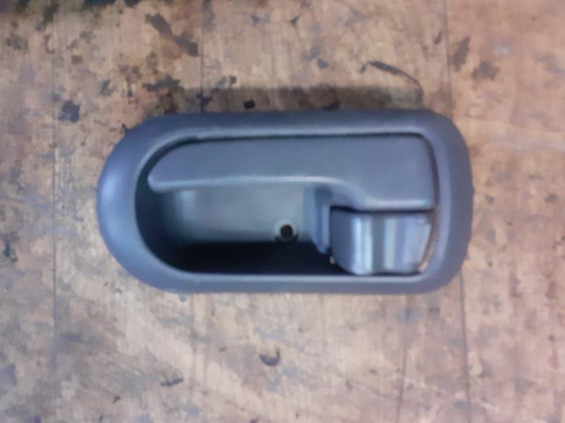 Poignee interieur avant gauche HONDA LOGO Essence - 1