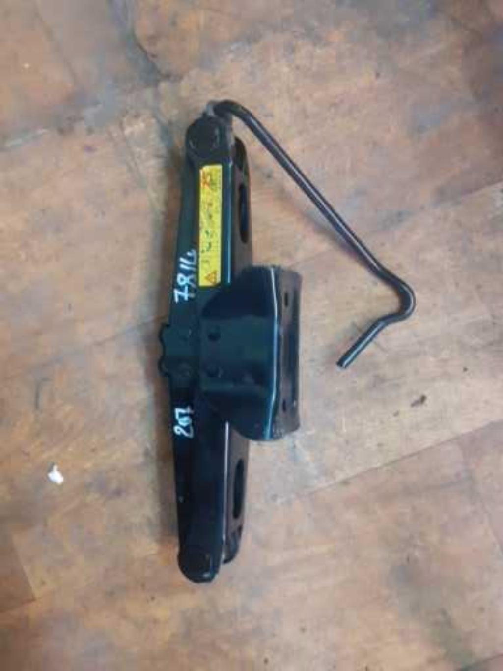 Cric PEUGEOT 207 PHASE 2 Diesel - 1