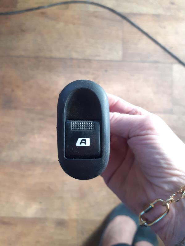 Interrupteur de leve vitre CITROEN C3 1 PHASE 2 Diesel - 1
