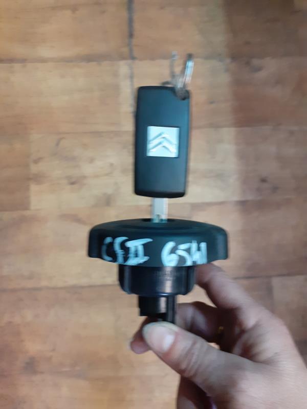 Bouchon de carburant CITROEN C5 2 Diesel - 1