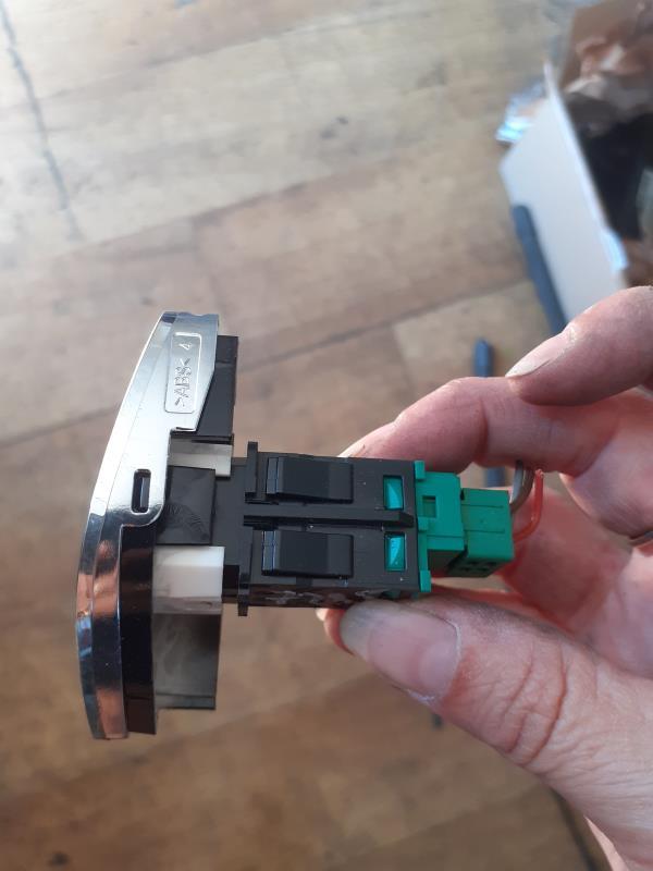 Bouton/Interrupteur CITROEN C3 2 PHASE 1 Diesel - 1