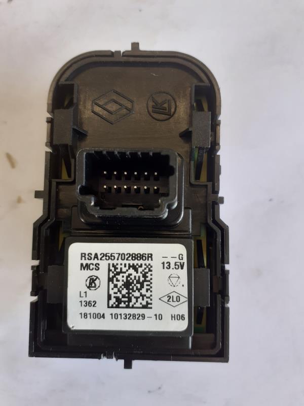 Bouton/Interrupteur RENAULT CLIO 4 PHASE 2 Essence - 1