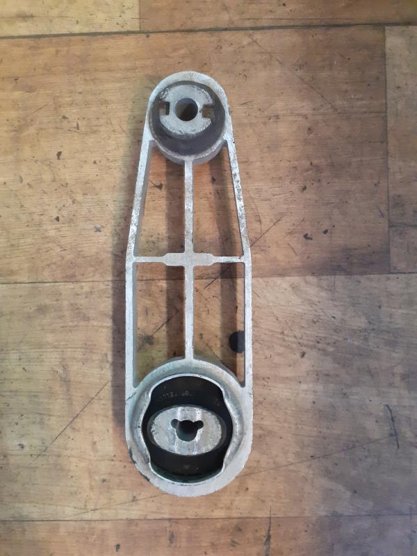 Support de boite RENAULT MEGANE 2 PHASE 1 Diesel - 1