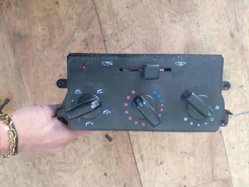 Commande chauffage NISSAN MICRA 2 PHASE 4 Diesel - 1