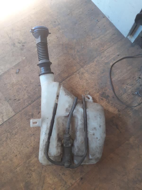 Vase de lave glace PEUGEOT 306 PHASE 2 Essence - 1