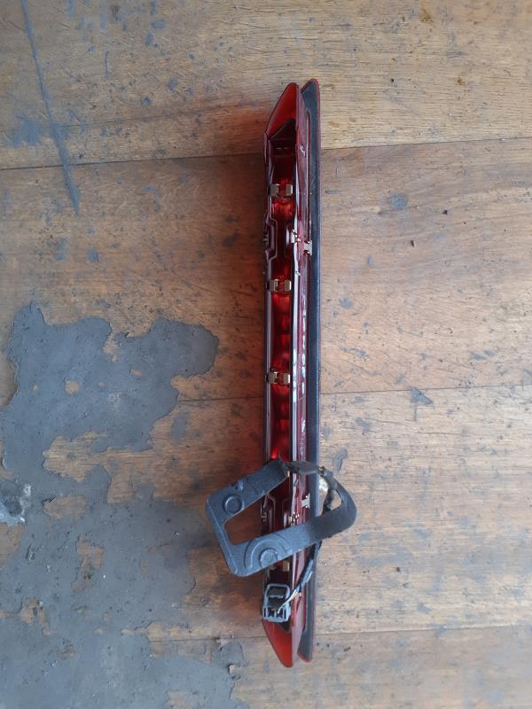 Feu arriere stop central FORD MONDEO 3 PHASE 1 Diesel - 1