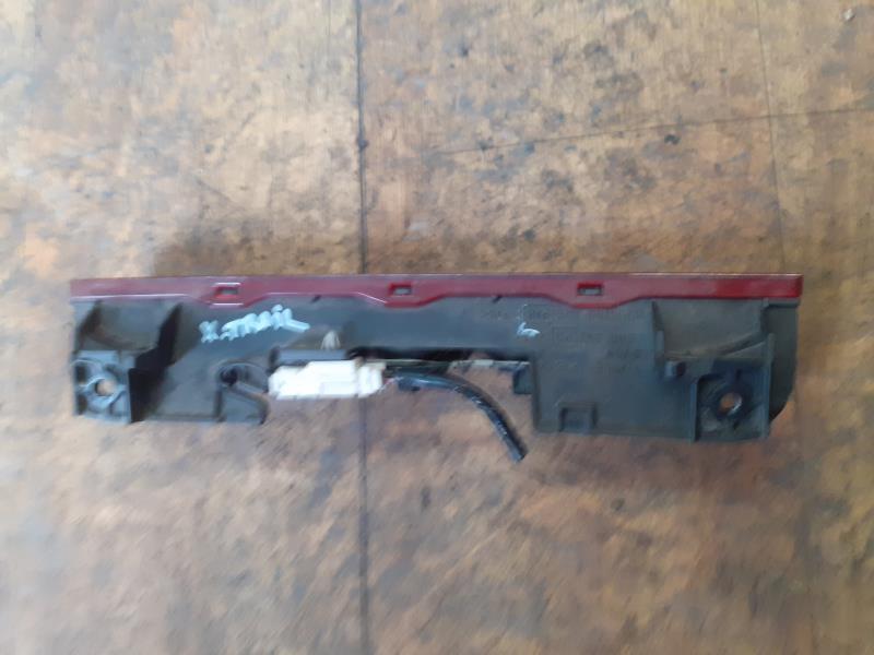 Feu arriere stop central NISSAN X-TRAIL 1 PHASE 1 Diesel - 1
