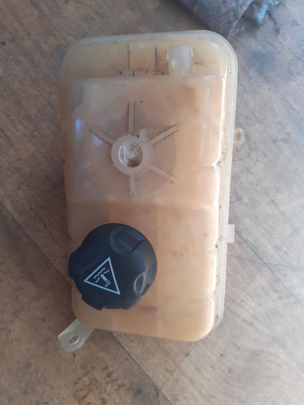 Vase d'expansion PEUGEOT 407 PHASE 1 Essence - 1