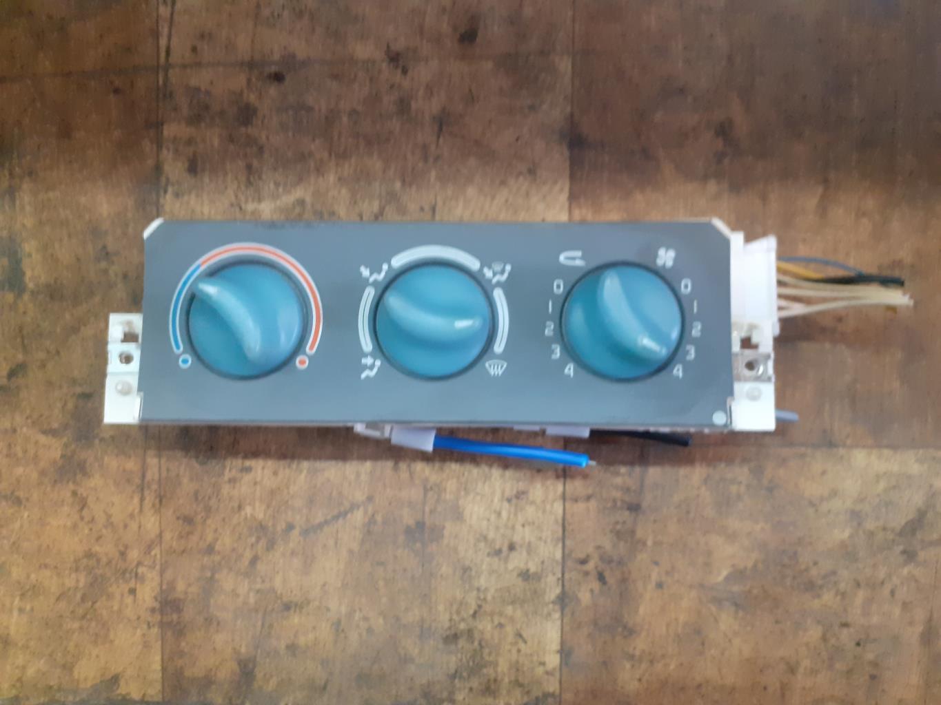 Commande chauffage RENAULT TWINGO 1 PHASE 3 Essence - 1