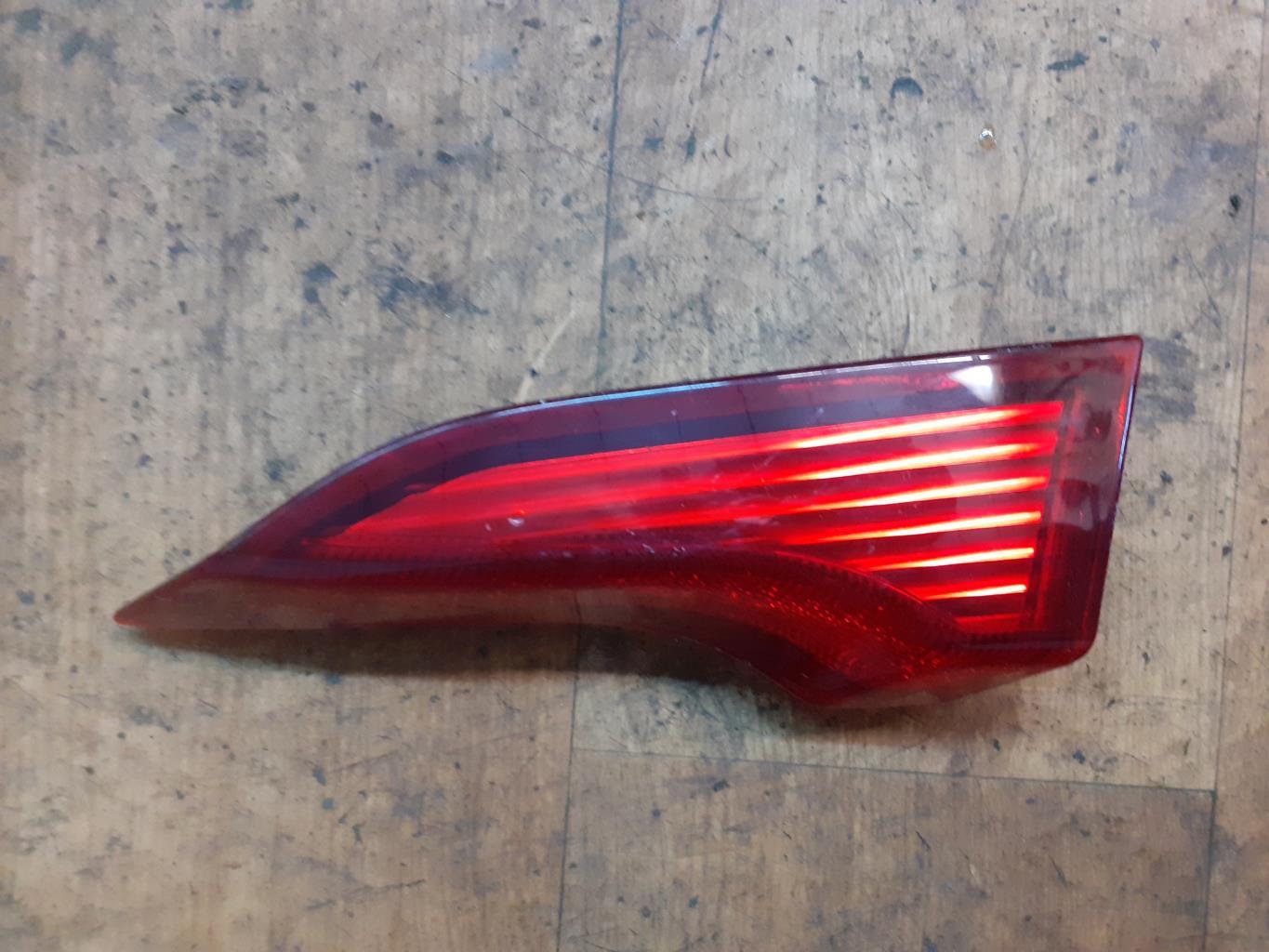 Feu arriere secondaire droit (feux) VOLVO C 70 2 PHASE 1 CABRIOLET Essence - 1