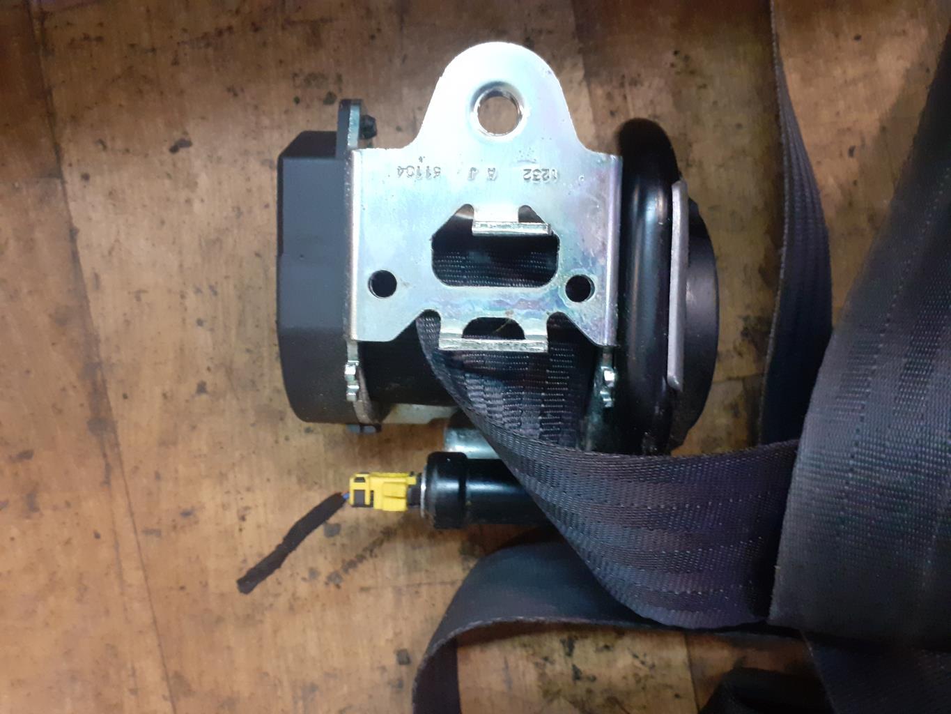 Ceinture avant gauche VOLVO C 70 2 PHASE 1 CABRIOLET Essence - 1