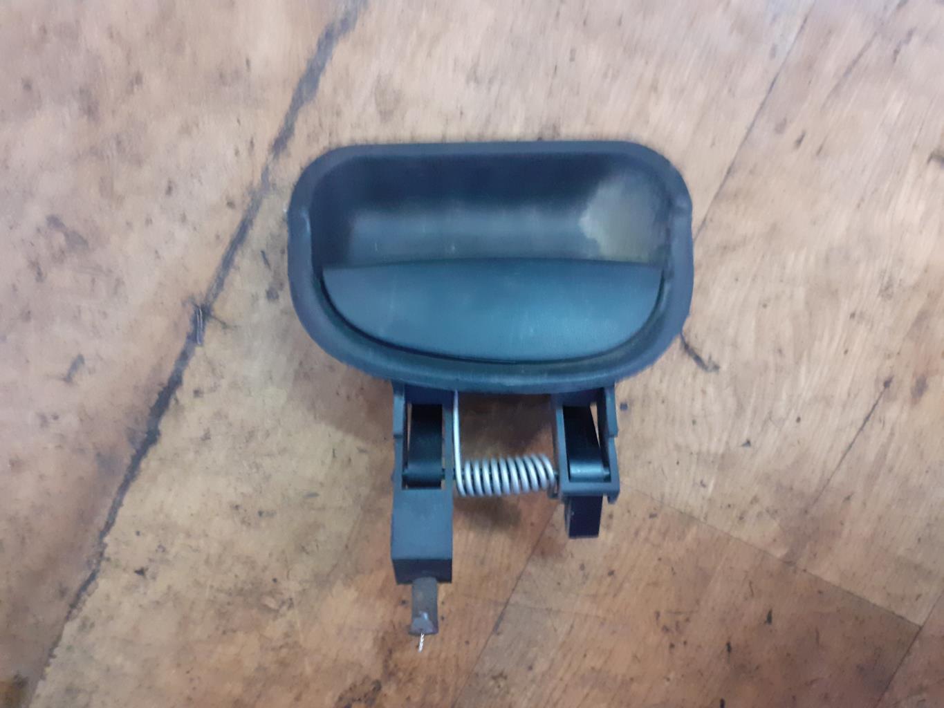 Poignee interieur porte de coffre gauche RENAULT KANGOO 1 PHASE 1 Diesel - 1