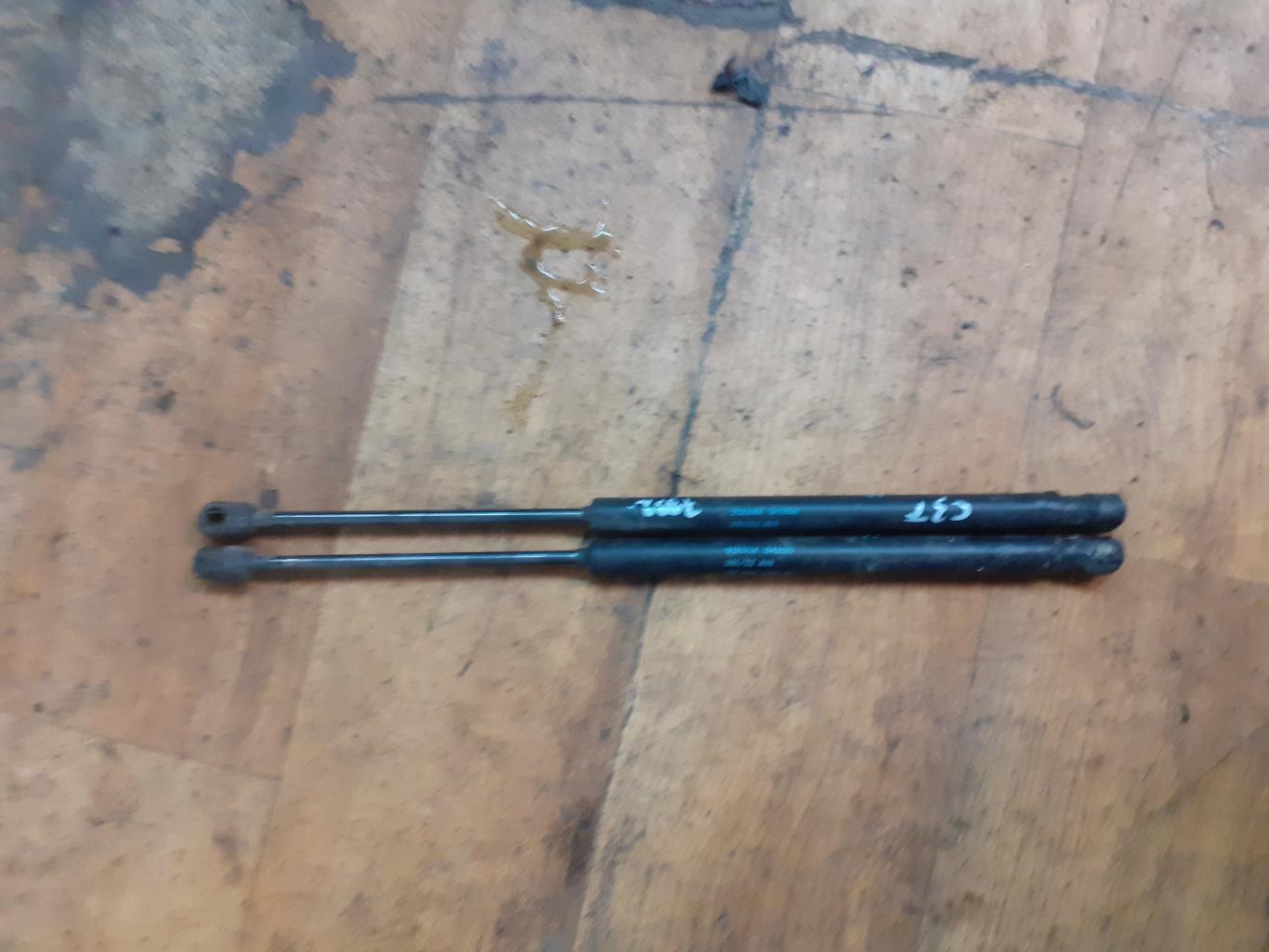 Verin de coffre CITROEN C3 1 PHASE 1 Essence - 1