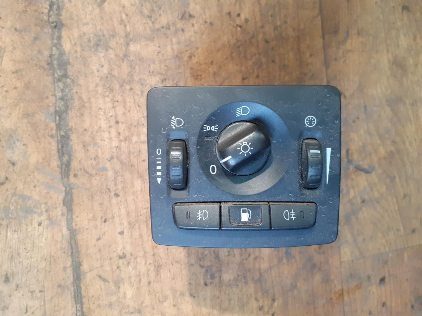 Commande de phare VOLVO V 50 PHASE 2 BREAK Diesel - 1