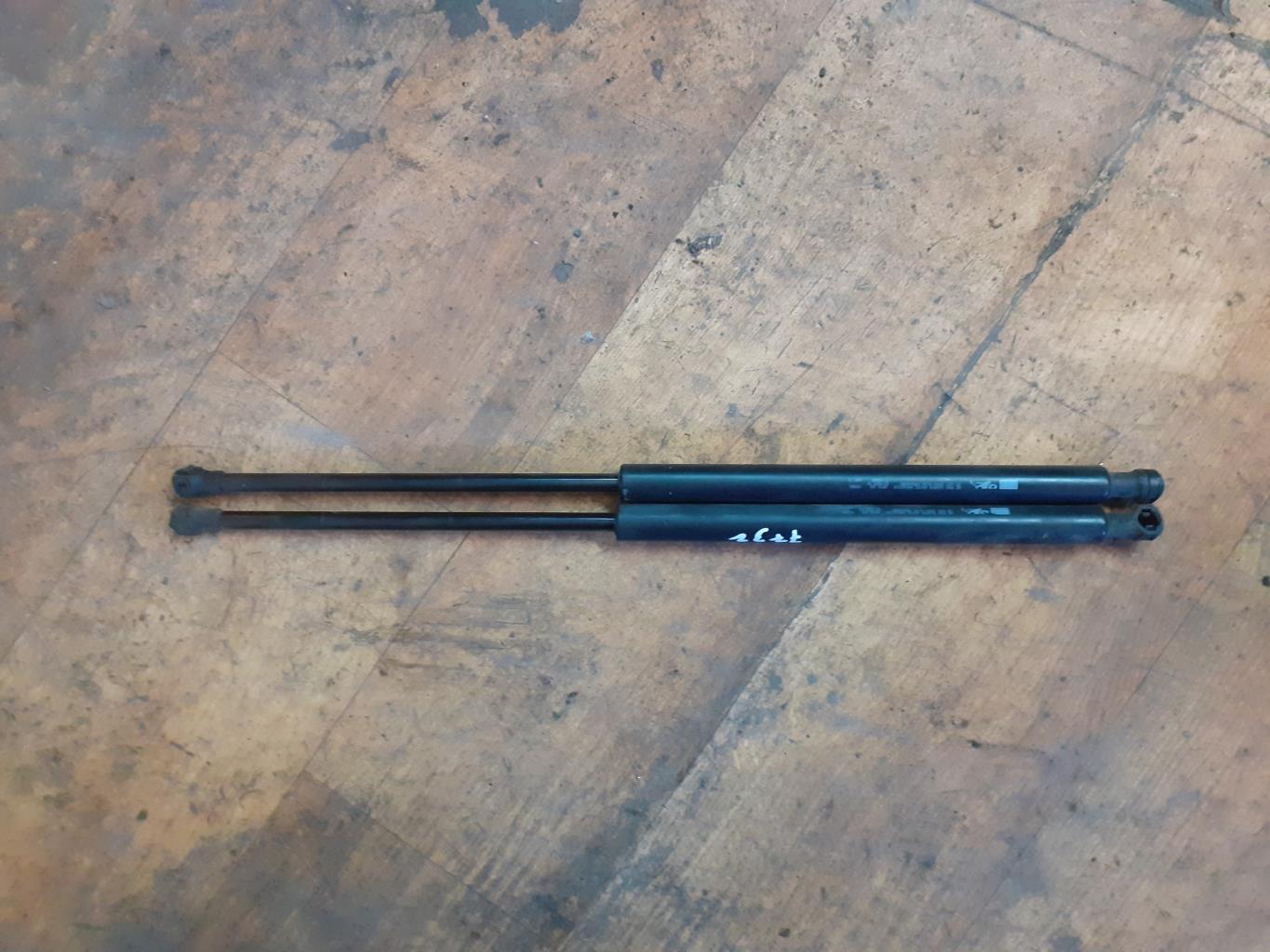 Verin de coffre CITROEN C5 1 PHASE 2 Diesel - 1