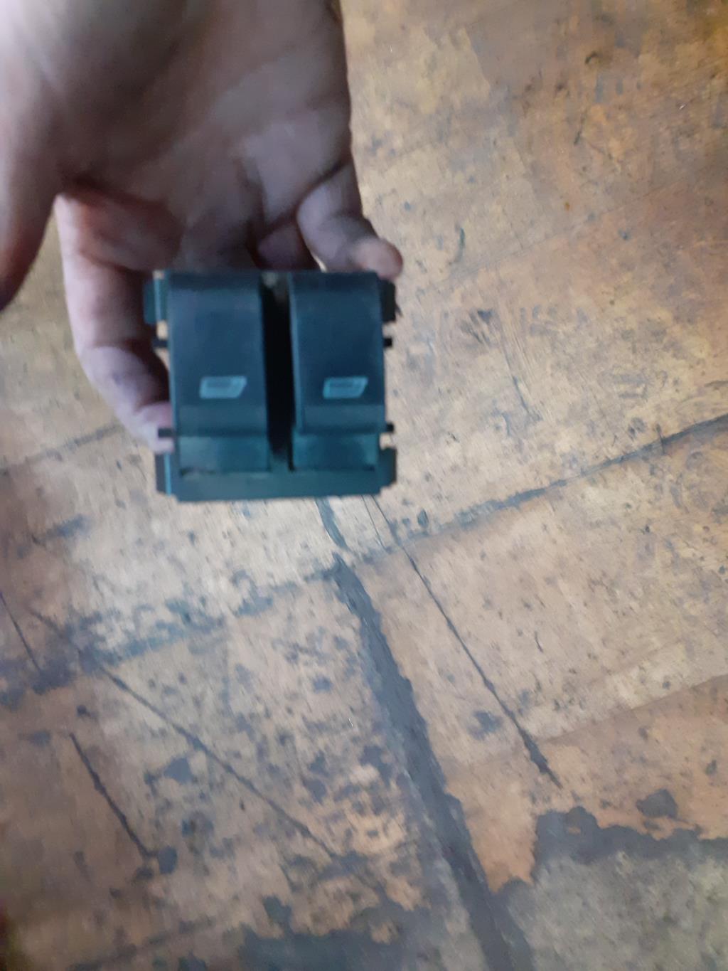 Interrupteur de leve vitre AUDI A3 1 PHASE 1 Essence - 1