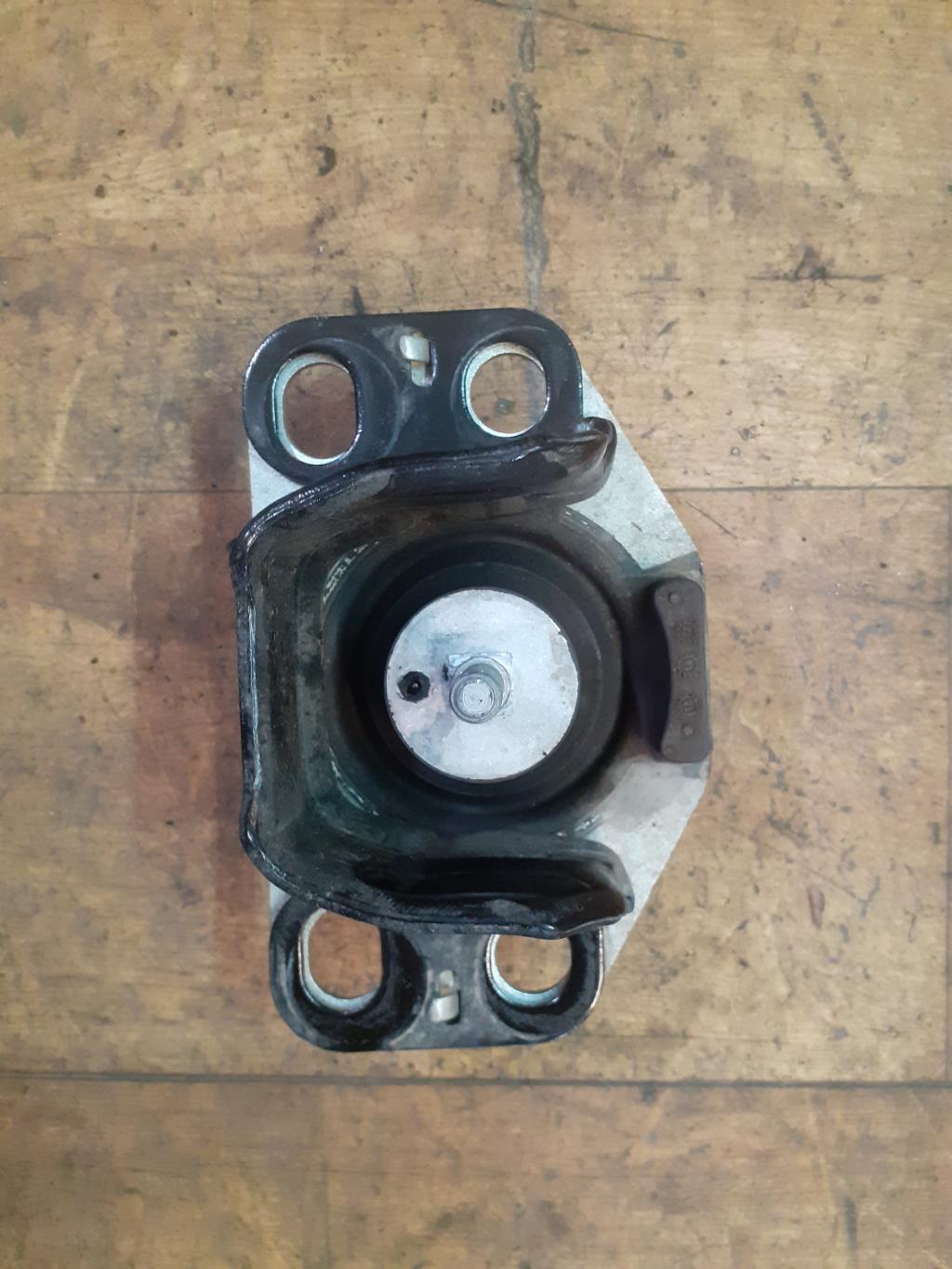 Support moteur RENAULT CLIO 2 PHASE 1 Essence - 1
