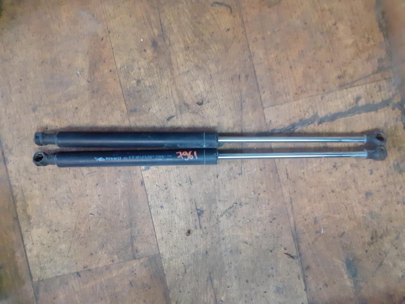 Verin de coffre RENAULT CLIO 2 CAMPUS PHASE 1 Diesel - 1